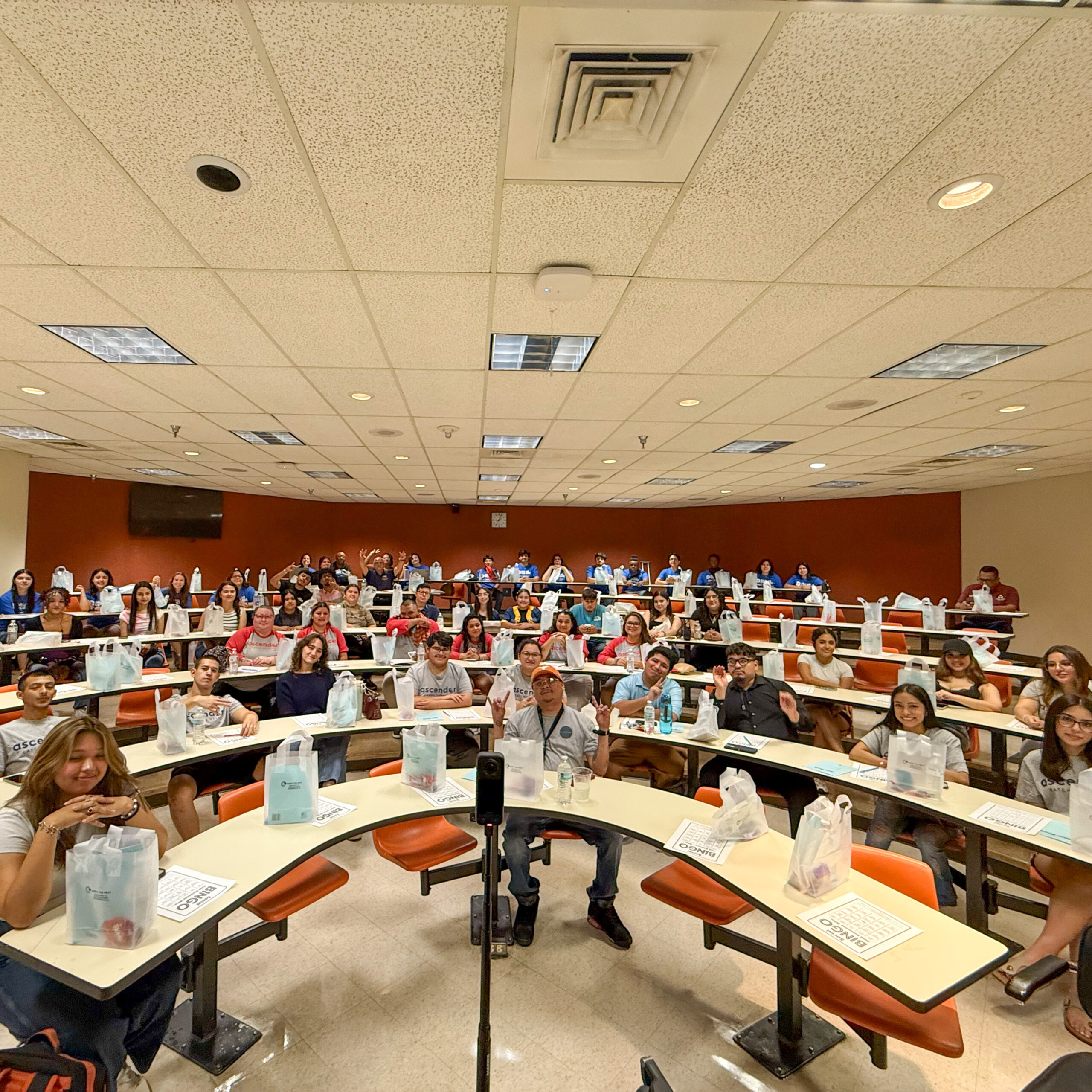 636FF370-CD0D-4EBE-9EED-BCE8BB4D5B6C